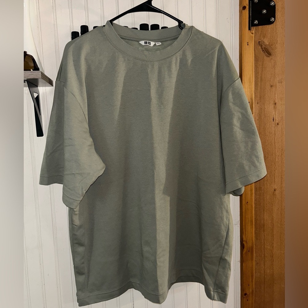 Uniqlo Men's Green T-Shirt XL